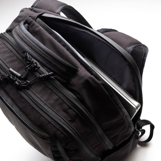 Oregon A2 Backpack - Black/White